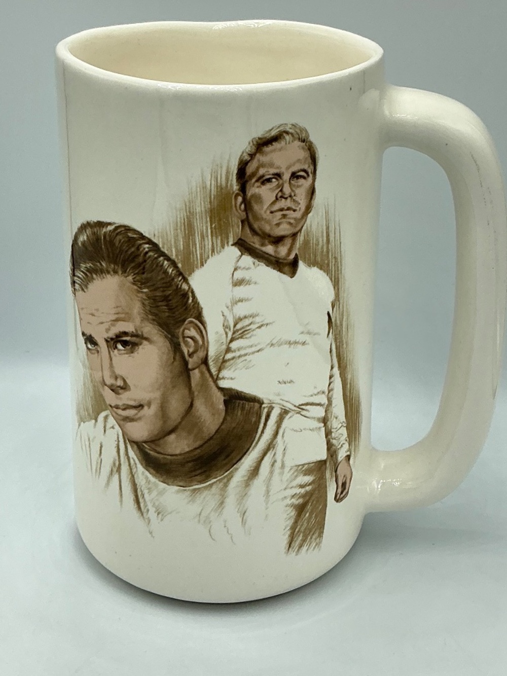 Star Trek Captain James T. Kirk Mug Susie Morton R.J. Ernst 1986 Limited Ed